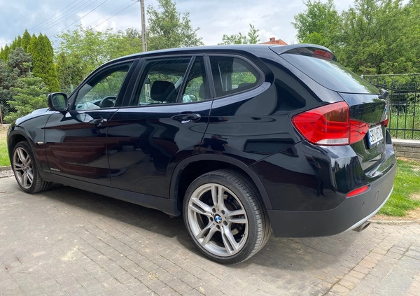 BMW X1 cena 39000 przebieg: 212000, rok produkcji 2012 z Oborniki małe 37